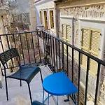 Homdwell Fine Living 2 *